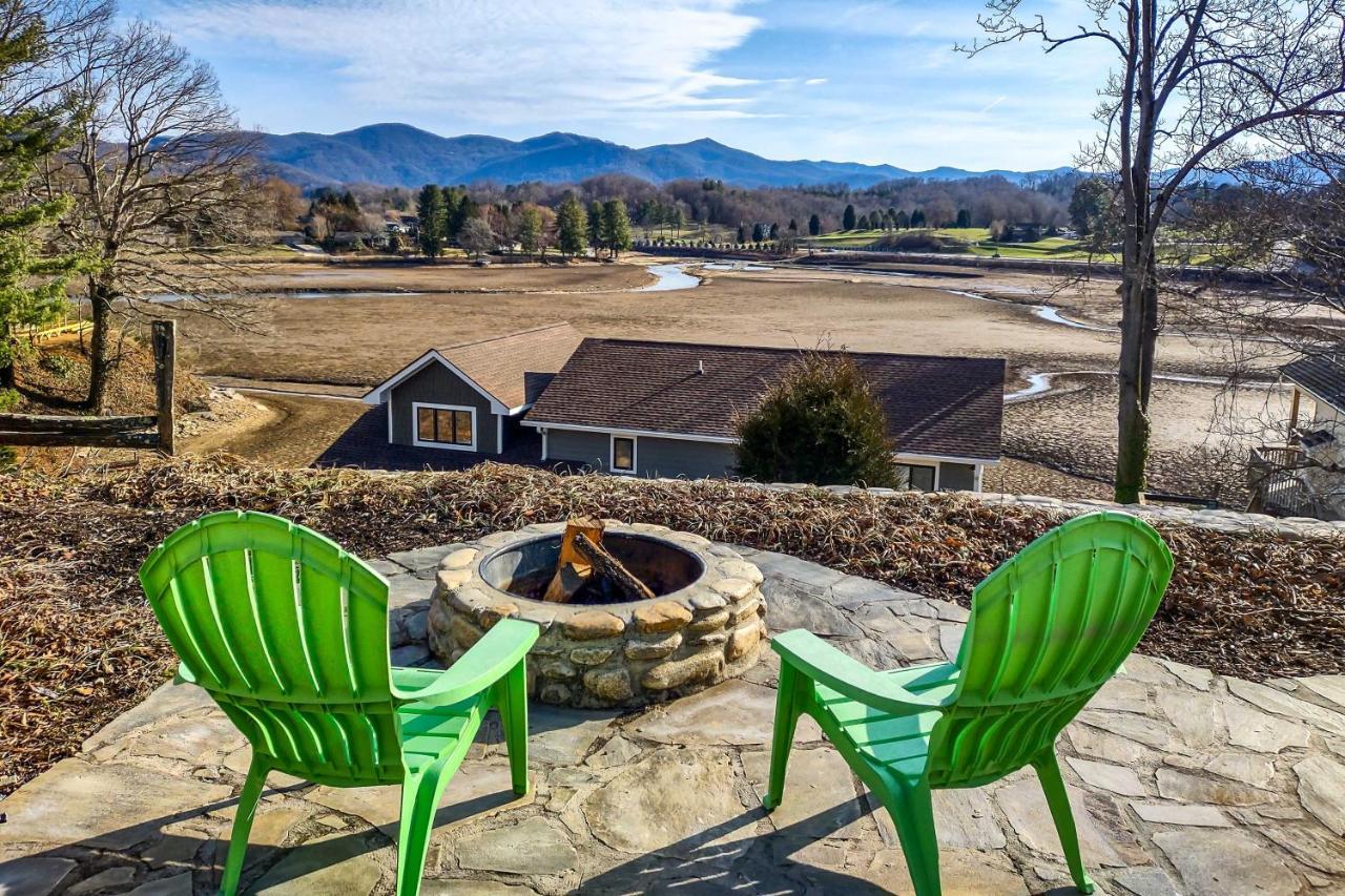 Studio With Patio Access And View On Lake Junaluska! Apartment Bagian luar foto